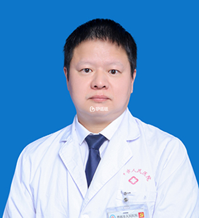 盧啟明醫生擅長診治男性不育症
