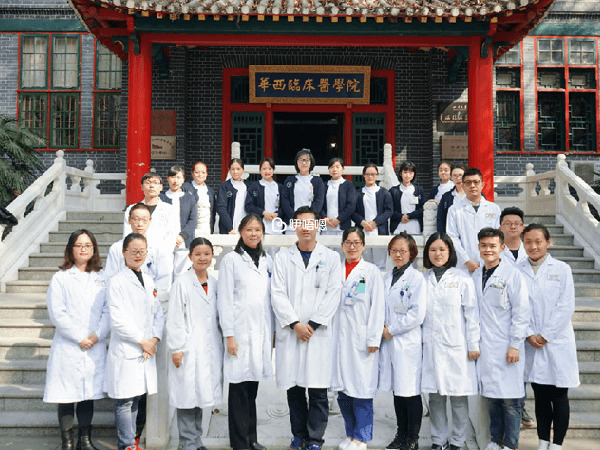 四川大學華西第二醫院醫護人員