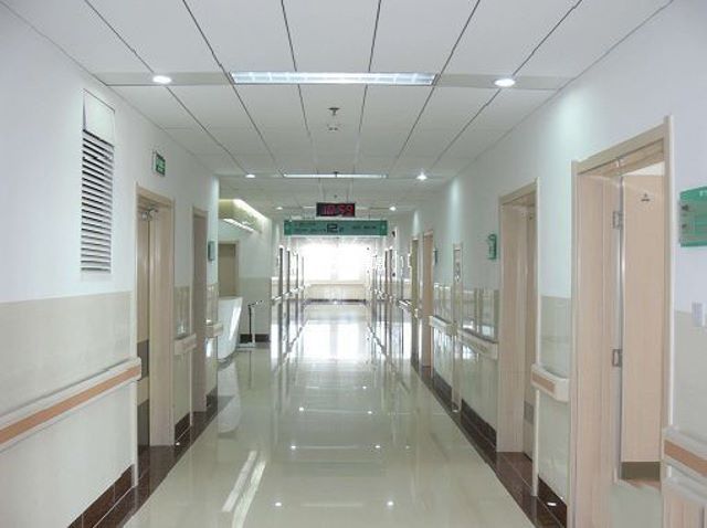 天津醫科大學第二醫院乾淨的病房走廊