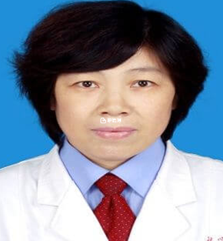李玲醫生證件照