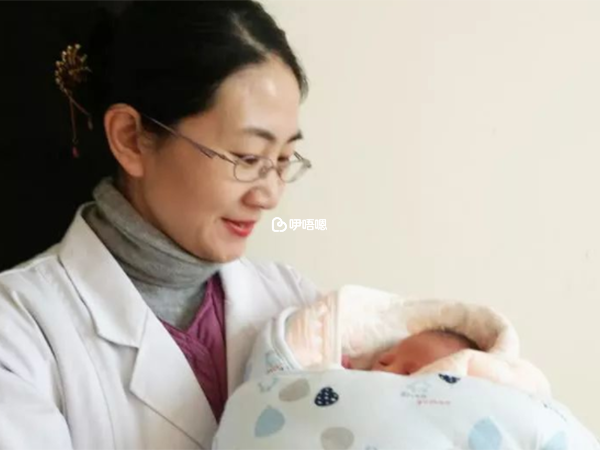 張麗榮擅長人工授精手術等