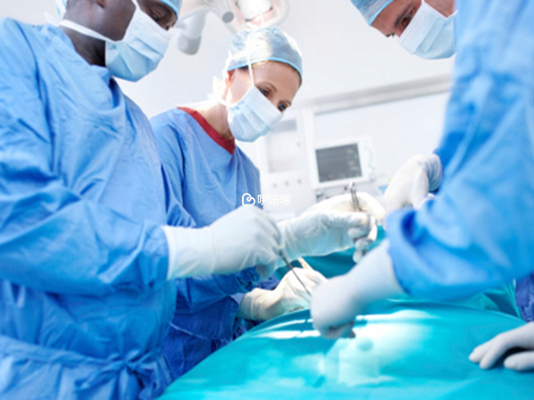 宮腹腔手術和輸卵管積液手術連著做