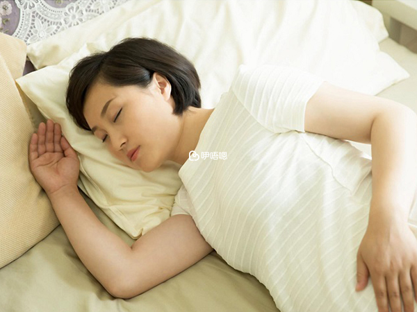 相戀九年順利懷孕