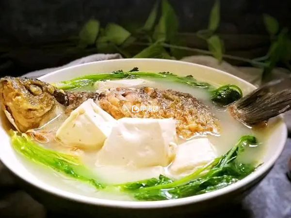 鯽魚豆腐湯的做法