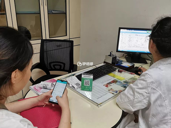 性別特徵暗示懷男孩女孩