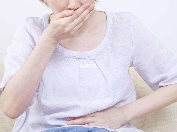 網傳孕吐反應大懷男孩