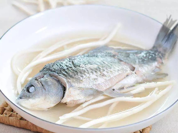 哺乳期吃鯽魚有下奶效果